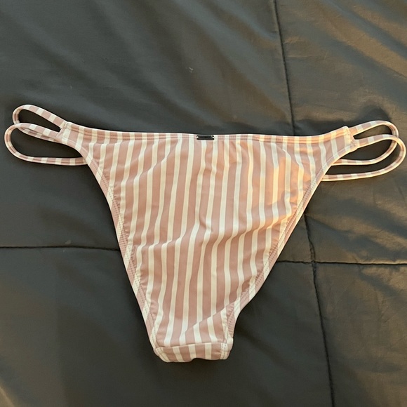 NWT O’Neill Swim Bikini Bottom - Picture 3 of 5